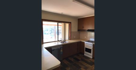 Experience Tranquility at Pike River with This Stunning 3-Bedroom Property - Photo 2