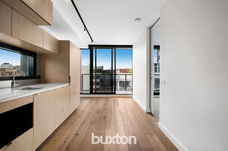 Stunning One Bedroom In The Heart of South Melbourne - Photo 3