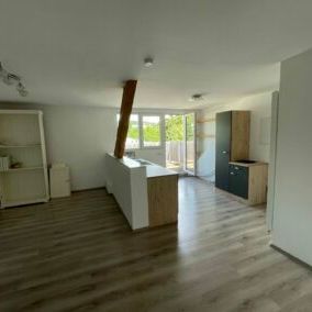 Helle 1,5 Zimmer Wohnung mit Dachterrasse in zentraler Hoflage. - Foto 1