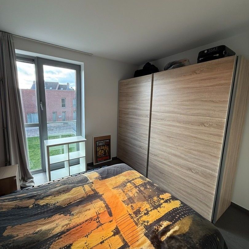 Instapklaar appartement met ruim terras vlakbij het centrum van Diepenbeek. - Photo 1