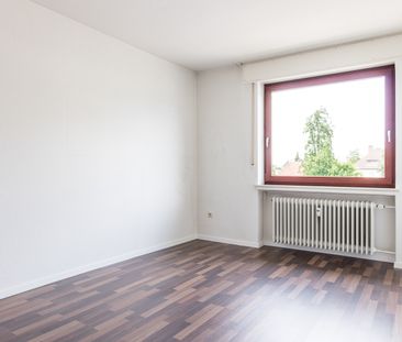 Bald sanierte 3 Zimmerwohnung mit Balkon und Einbauküche in Bielefe... - Photo 1