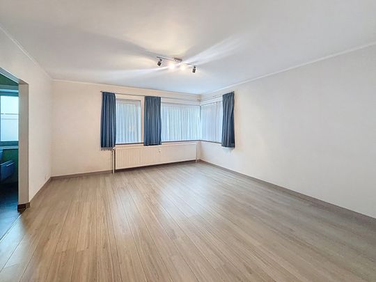 Gezellig appartement nabij centrum Dilbeek. (1e verdieping - lift aanwezig) - Photo 1