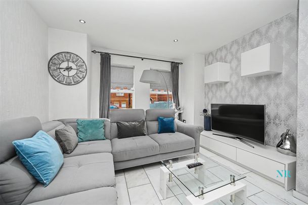 13 Wolfhill Manor, Belfast, BT14 8DE - Photo 1