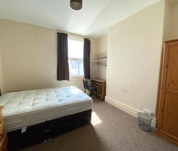 6 bedroom house to rent - Photo 4