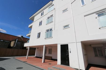1 bedroom flat to rent - Photo 5