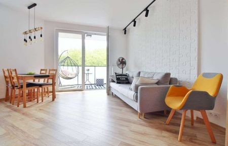 Odświeżone przestronne 3 pokoje 51 m² - Zdjęcie 2