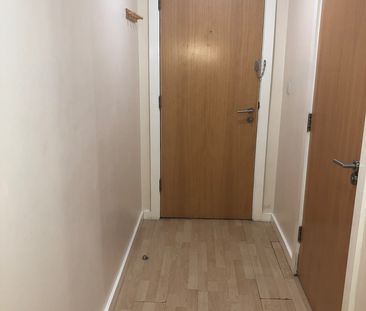 1 Bed Flat, Manchester, M5 - Photo 1