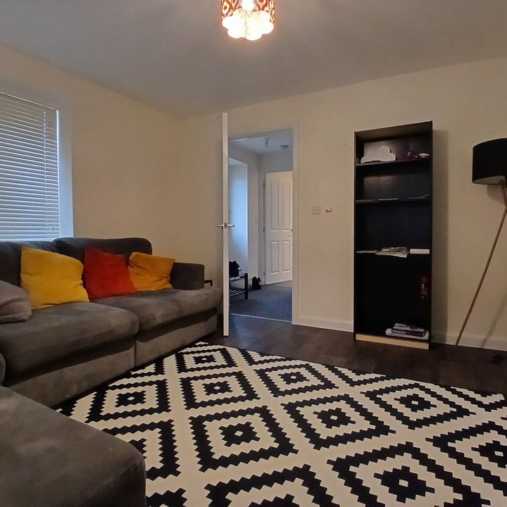 4 bed semi-detached house to rent in Viola Close, Norwich, NR4 - Photo 1