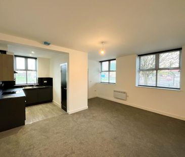 2 bedroom flat to rent - Photo 3