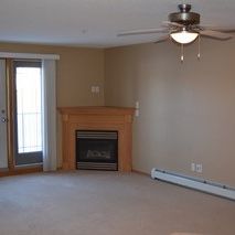 Stylish 2 Bed, 1 Bath Condo! - Photo 1