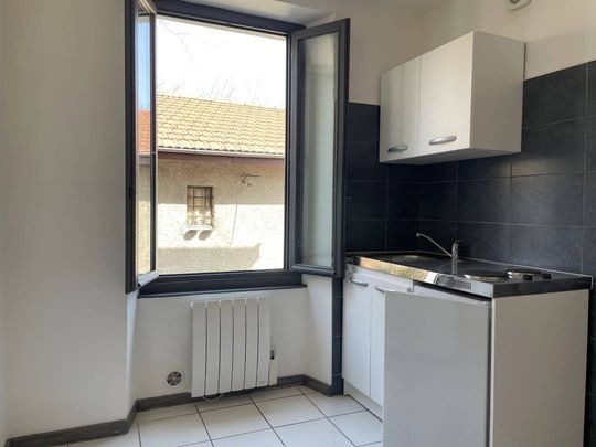 Location Appartement Fontaine - Photo 1