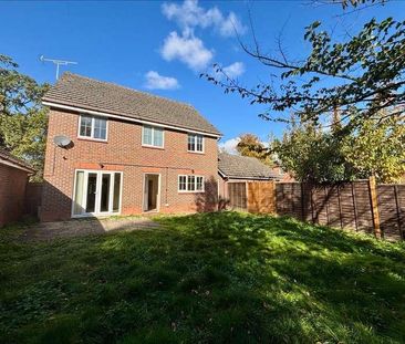 Benet Close, Thetford, IP24 - Photo 2