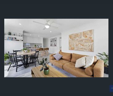 Modern Family Living with Style, Space & Comfort 🏡 - Photo 4