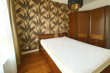 Garderoba | Garaż | 60 m2 | Balkon - Photo 2