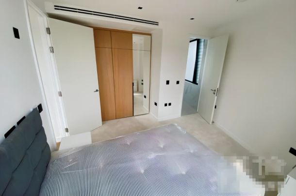 3 Bedroom 3 Bathroom Ensuite Room 2 - Photo 1