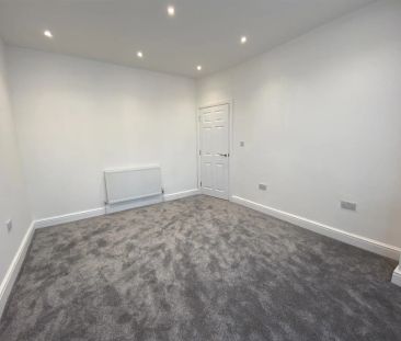 5 bed terraced house to rent in Wakemans Hill Avenue, London, NW9 - Photo 6