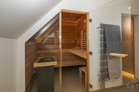 Luxus Dachgeschosswohnung in Bestlage Nonntal - Photo 2