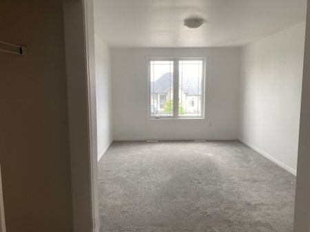 For Lease - 172 Isabella Drive, Orillia, Ontario - Photo 4