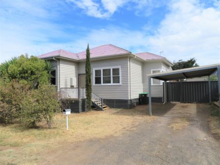 1a Watson Avenue, California Gully - Photo 3