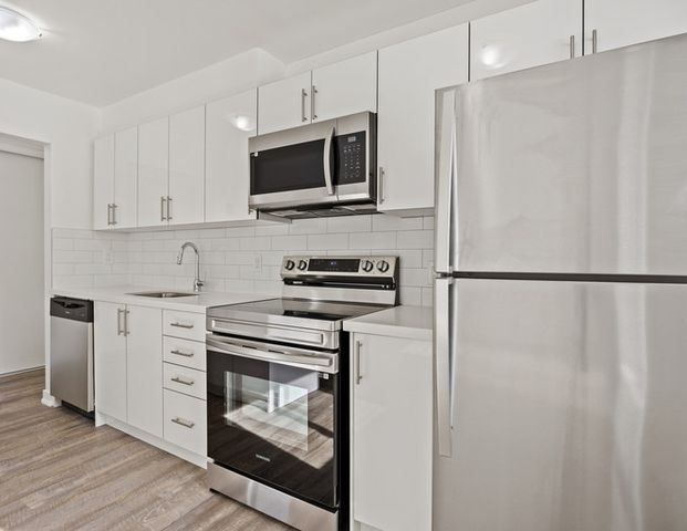 Brant Apartments | 4,6,8 Brant Ave, Guelph - Photo 1