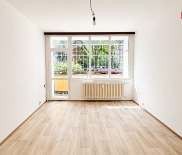 Pronájem bytu 2+1 64 m², Přemyslovců 2032, Louny - Photo 3