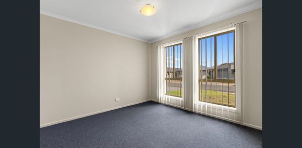 Spacious 3-Bedroom Family Home for Rent - Photo 1