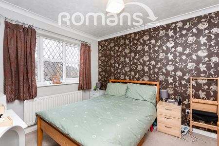 Upronfield Close, Basingstoke, RG22 - Photo 5