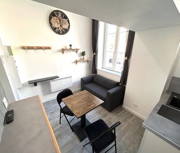 Studio de 16 m² AVEC MEZZANINE en location - Photo 2