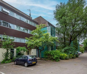 2 bedroom maisonette to rent - Photo 2