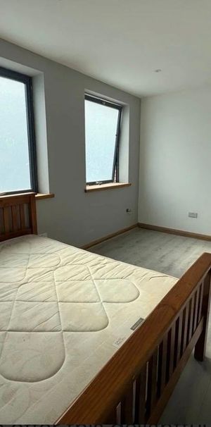 Studio Flat, Manchester Road, E14 - Photo 1