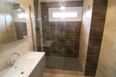 Location Appartement 4 pièces 88m² LA TALAUDIERE 42350 - Photo 3