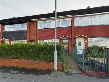 Town house to rent on - Photo 2
