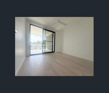 5 Bedrooms Brand New House for Rent in Airds - Photo 2