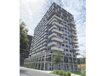 moderne Garconniere mit großem Balkon: Erstbezug im Crown Tower in den Reininghaus Gründen - Photo 2