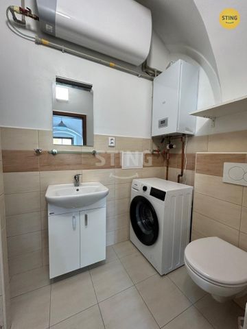 Byt 2+kk k pronájmu, Sezemice, ulice Tyršovo náměstí - Photo 5