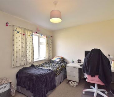 4 bedroom terraced house to rent - Photo 4