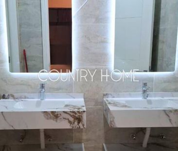 Brand New 5BR Villa + Service Block in Al Aweer - Photo 1