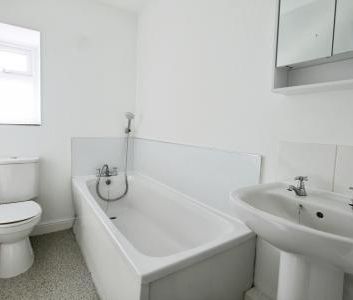 Bradford Road, Bingley, Bradford, BD16 - Photo 5