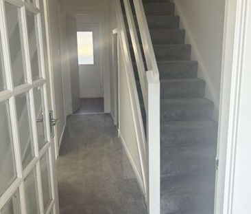 Modern semi detached house on the west side of Ellon. - Photo 3