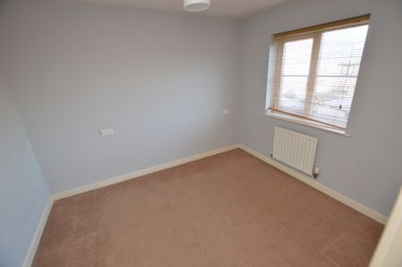 3 Bedroom Town House - Photo 4