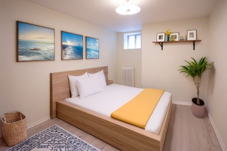 For Lease - 10 Northcliffe Boulevard Unit# Basement, Toronto, Ontario - Photo 3