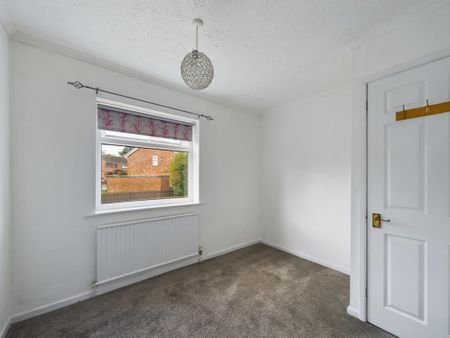 2 bedroom semi-detached house to rent - Photo 3