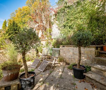 Cavendish Crescent - Photo 1