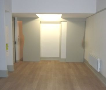 A Louer Reims Hyper Centre T2 63m² - Photo 3