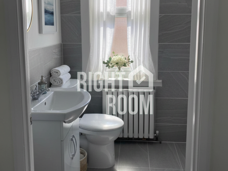 4 Bed House, Drayton Road, Portsmouth PO2 - Photo 3