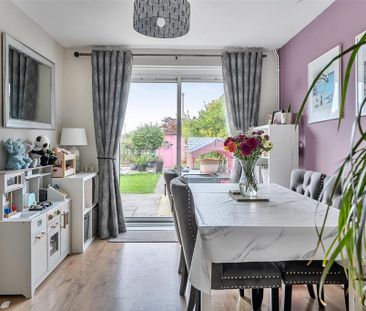 3 bedroom terraced house to rent - Photo 4
