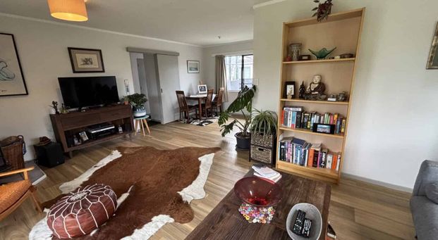 THREE BEDROOMS - TOKOMARU - Photo 1