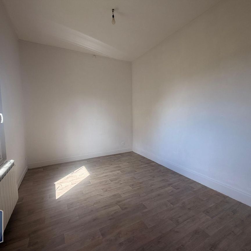Location Appartement 3 pièces 47m² NEUVILLE SUR SAONE 69250 - Photo 1