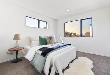 Brande New 3 Bedroom Townhouse in Manurewa - Photo 2