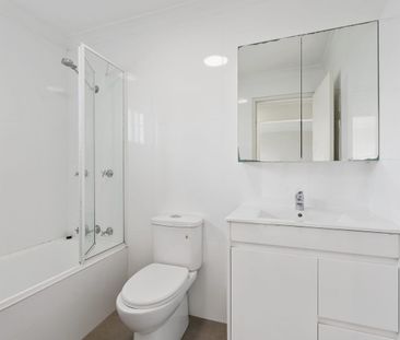 One Bedroom With Large Terrace & District Views - Photo 6